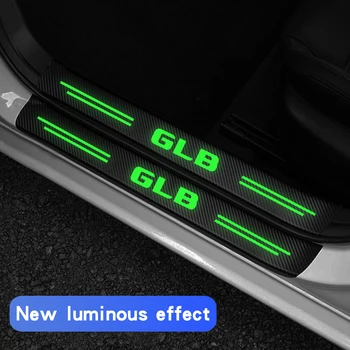  Светящиеся наклейки на порог двери автомобиля из углеродного волокна Наклейка на автомобильный багажник Защитная пленка Аксессуары для Mercedes Benz GLB LOGO